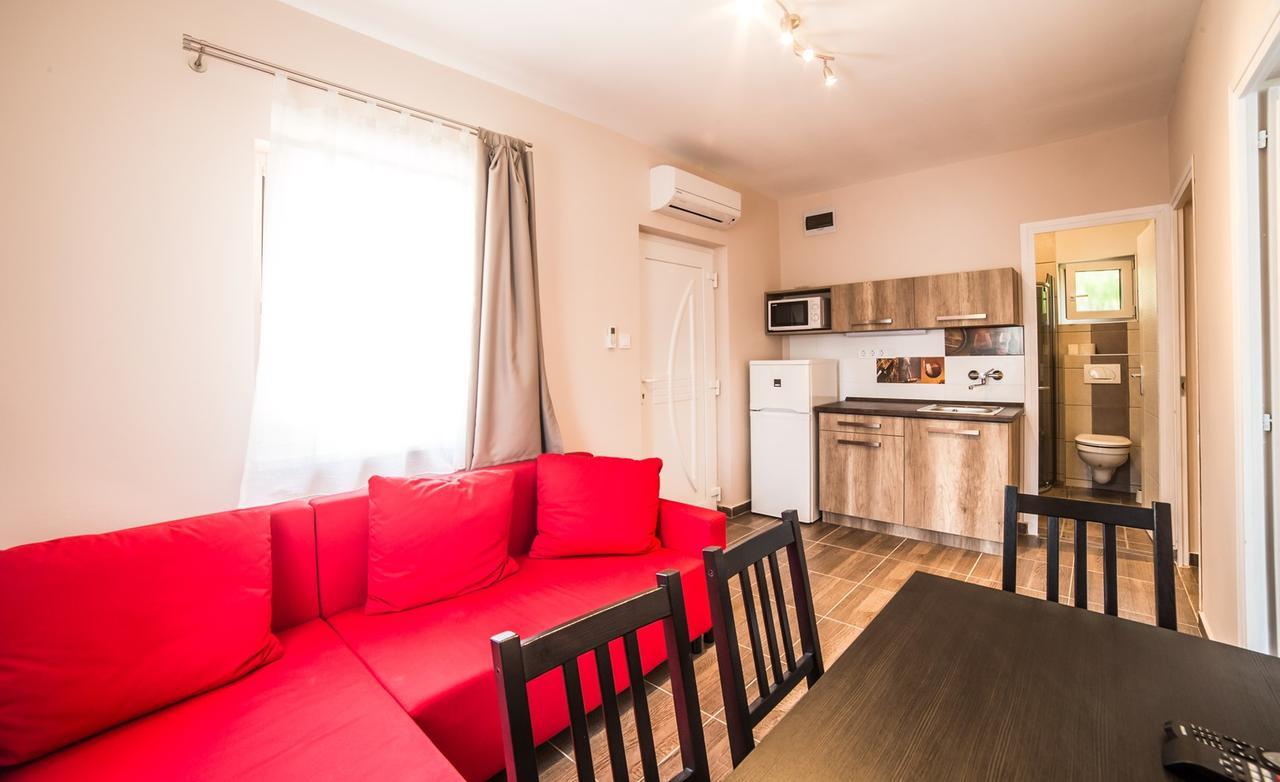 Tulipan Apartman Eger Exterior photo